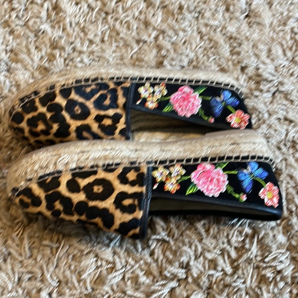 NIB Johnny Was Garden Leopard Espadrilles - Picture 6 of 11